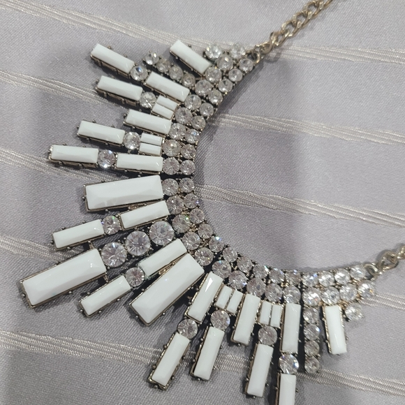 Starburst Collar Necklace - Picture 3 of 4